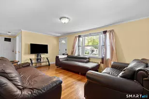 4 Mayfair Rd, Bloomfield, CT 06002 - Photo 7