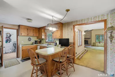 40 Royal Oak Road, New Britain, CT 06053 - Photo 9