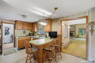 40 Royal Oak Rd, New Britain, CT 06053 - Photo 9