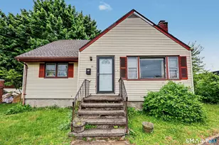 884 Wood Ave, Bridgeport, CT 06604 - Photo 3