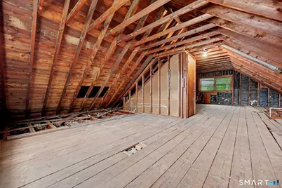 884 Wood Avenue, Bridgeport, CT 06604 - Photo 17