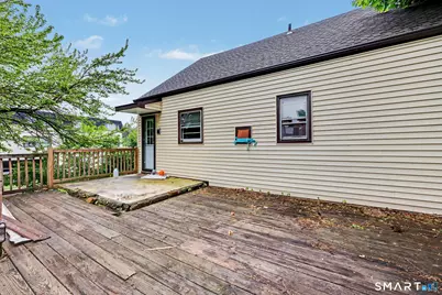 884 Wood Avenue, Bridgeport, CT 06604 - Photo 19