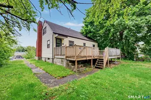 884 Wood Ave, Bridgeport, CT 06604 - Photo 21