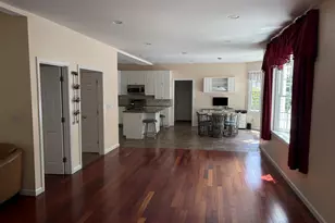 37 Oakwood Ln, Hamden, CT 06518 - Photo 7