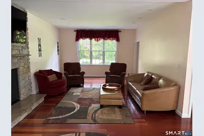 37 Oakwood Lane, Hamden, CT 06518 - Photo 13