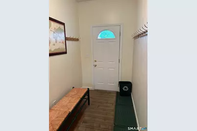 37 Oakwood Lane, Hamden, CT 06518 - Photo 15