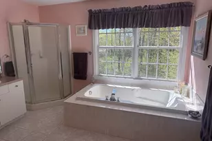 37 Oakwood Ln, Hamden, CT 06518 - Photo 21