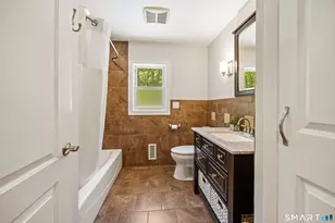 202 Hill St, Hamden, CT 06514 - Photo 27