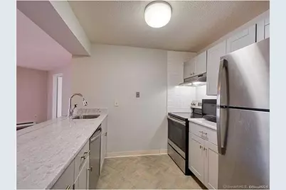 181 Loomis Drive #145, West Hartford, CT 06107 - Photo 5