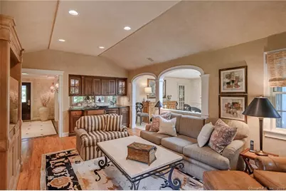 23 Richter Drive, Danbury, CT 06811 - Photo 5