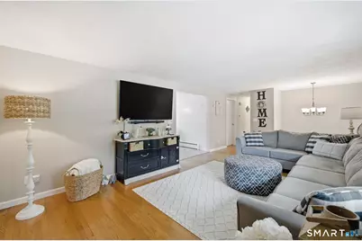 7 Stardust Drive, Enfield, CT 06082 - Photo 5