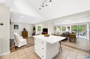 14 Northgate, Simsbury, CT 06070 - Photo 5