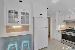 9 Academy Rd, Trumbull, CT 06611 - Photo 9
