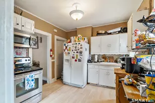 149 Linnmoore St, Hartford, CT 06114 - Photo 21