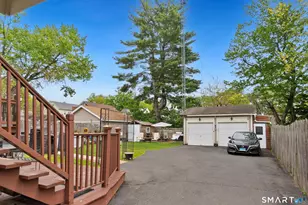 149 Linnmoore St, Hartford, CT 06114 - Photo 25