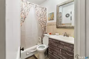 149 Linnmoore St, Hartford, CT 06114 - Photo 23