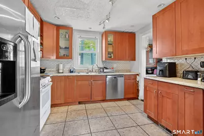 214 Pine Street, Waterbury, CT 06710 - Photo 13