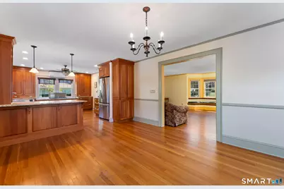 65 Auburn Road, West Hartford, CT 06119 - Photo 13