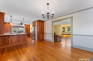 65 Auburn Rd, West Hartford, CT 06119 - Photo 13