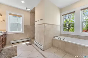 65 Auburn Rd, West Hartford, CT 06119 - Photo 27