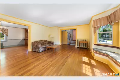 65 Auburn Road, West Hartford, CT 06119 - Photo 15