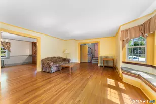 65 Auburn Rd, West Hartford, CT 06119 - Photo 15
