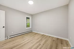 35 Lilly St, Waterbury, CT 06708 - Photo 17