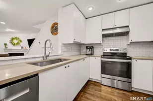 15 Perry Ave, Norwalk, CT 06850 - Photo 3