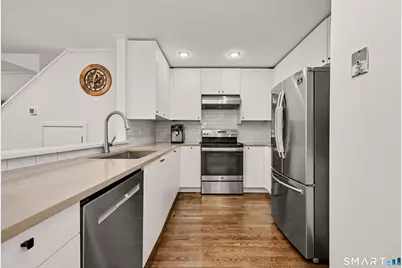 15 Perry Avenue #D5, Norwalk, CT 06850 - Photo 5