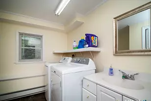 82 Wilcox Rd, Middletown, CT 06457 - Photo 25