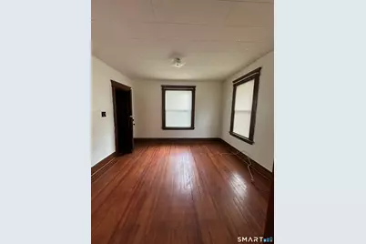 60 Poplar Street #3rd Floor, Waterbury, CT 06708 - Photo 1