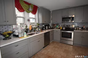 103 Grand St, Middletown, CT 06457 - Photo 3