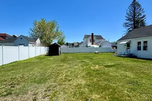 6 Francis Ave, Enfield, CT 06082 - Photo 5