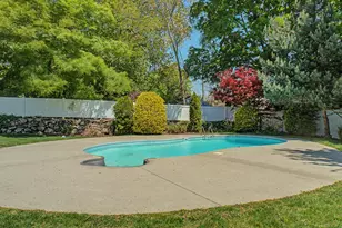 33 Stone Wall Dr, Stamford, CT 06905 - Photo 5