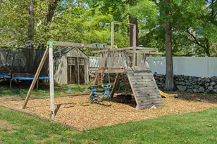 33 Stone Wall Dr, Stamford, CT 06905 - Photo 7