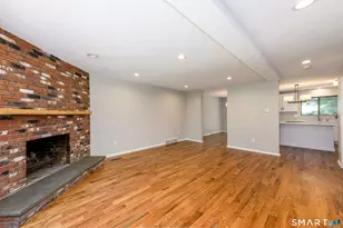 23 Sherman Ln, Hamden, CT 06514 - Photo 9