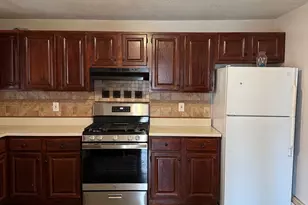 54 Roosevelt St, Hartford, CT 06114 - Photo 5