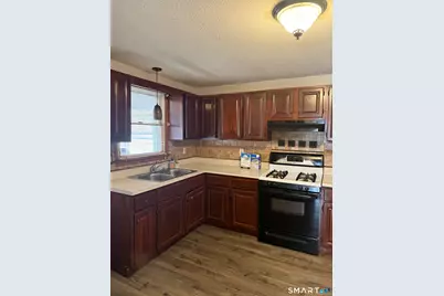 54 Roosevelt Street #2nd Floor, Hartford, CT 06114 - Photo 5