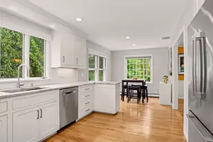 49 Mollbrook Dr, Wilton, CT 06897 - Photo 11