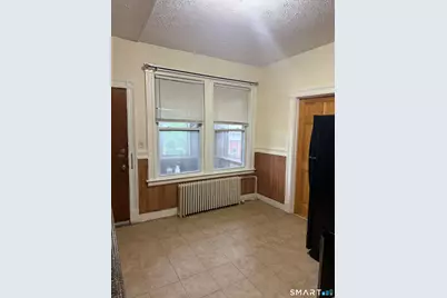 48-50 Bliss Street #3rd Flr. East, Hartford, CT 06114 - Photo 3
