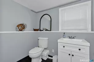 10 Lin Sal St, Windsor Locks, CT 06096 - Photo 17