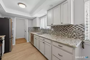 175 Beacon Hill Common, Beacon Falls, CT 06403 - Photo 5