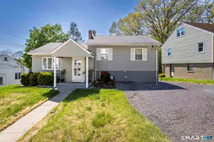 42 Coppola Terrace, Derby, CT 06418 - Photo 3