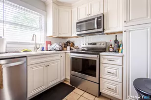 42 Coppola Terrace, Derby, CT 06418 - Photo 11