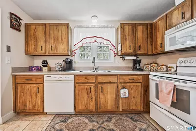 39 Marita Drive, Waterbury, CT 06705 - Photo 15