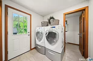 24 Still Ln, Enfield, CT 06082 - Photo 17