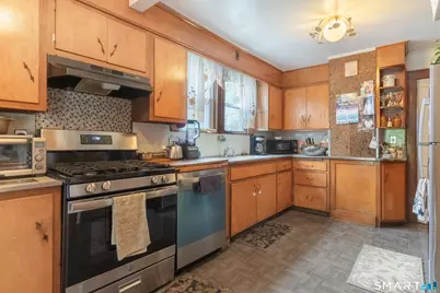 33 Colonial Road #9, Stamford, CT 06906 - Photo 13