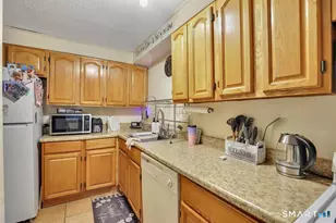 25 Cliffside Dr, Manchester, CT 06042 - Photo 9