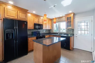 30 Hopkins Drive, New Haven, CT 06512 - Photo 7