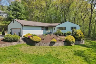 6 Rivercove Dr, Cromwell, CT 06416 - Photo 1